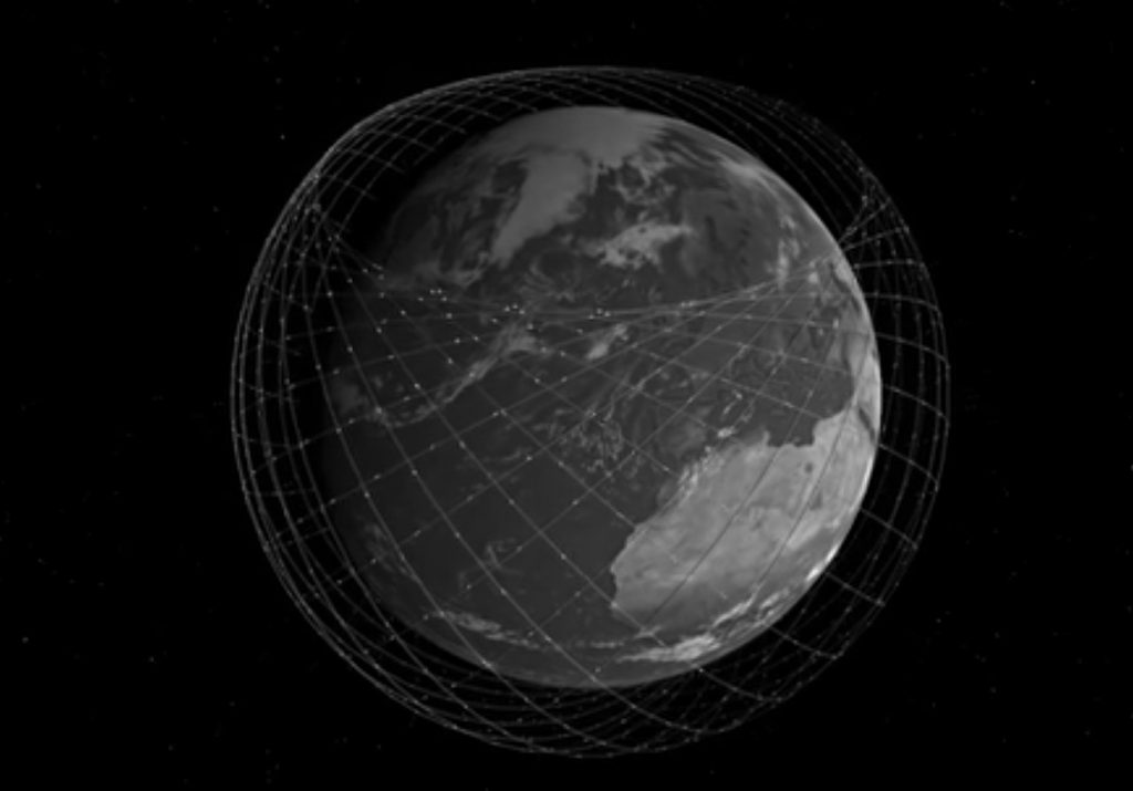 Elon Musk: "Satelliten-Internet soll jedem Menschen auf der Erde Zugang zum Internet ermöglichen" (Foto: Screenshot, Youtube)