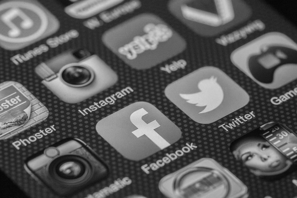 Instagram überholt erstmals Facebook bei der täglichen Nutzung (Foto: Pixabay)