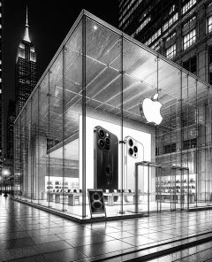 ai-iphone-18-pro-launch-glass-cube